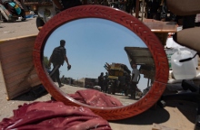 καθρεπτης, φορτηγο, συντριμμια