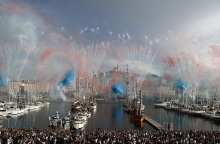 Ολυμπιακοί Αγώνες 2024: Η φαντασμαγορική γιορτή στην άφιξη της Ολυμπιακής Φλόγας στην Πόλη του Φωτός