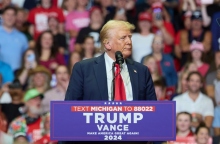 Τραμπ για απόσυρση Μπάιντεν:  «Ήταν ο χειρότερος πρόεδρος»