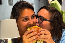 Η Ντέμη Γεωργίου ετοιμαζόταν να παντρευτεί σε δύο μήνες την αγαπημένη της στην Πάρο