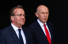 Βρετανία και Γερμανία υπέγραψαν αμυντικό σύμφωνο υπό τον φόβο επανεκλογής του Τραμπ