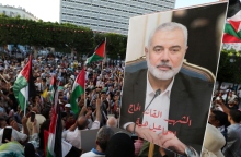 πληθος κοσμου σε κηδεια