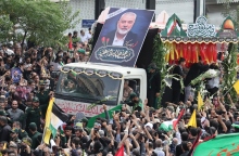 πληθος κοσμου, κηδεια