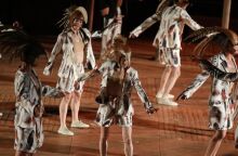 Οι «Όρνιθες» του Άρη Μπινιάρη απογειώθηκαν: Sold out και αποθέωση από 18.400 θεατές στην Επίδαυρο