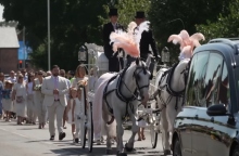 αλογα, κηδεια, νεκροφορα, πληθος