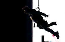 Tομ Κρουζ: Από το Παρίσι η αποστολή για τους Ολυμπιακούς Αγώνες μεταφέρθηκε στο Χόλιγουντ