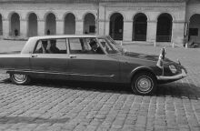 O Σαρλ ντε Γκωλ χαιρετά μέσα από το προεδρικό Citroen (1969)