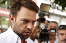 Κασσελάκης προς εργαζόμενους της Αυγής και του Κόκκινου: «Πώς πάει παιδιά;» - «Εσείς πού είστε;» του απάντησαν (Βίντεο)