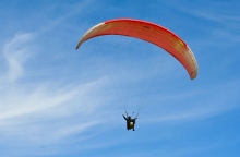 αλεξιπτωτιστης