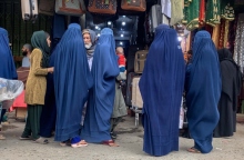 Οι Ταλιμπάν απαγορεύουν τον ήχο της γυναικείας φωνής - Αδιαπραγμάτευτο το χιτζάμπ