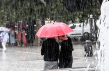 Πιο ισχυρό το κύμα κακοκαιρίας για την Αττική το Σάββατο  - Πότε θα εξασθενήσουν τα φαινόμενα