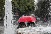 Κακοκαιρία: Ισχυρές καταιγίδες, κεραυνοί και μπουρίνια – Πότε αναμένεται να εξασθενίσουν τα φαινόμενα