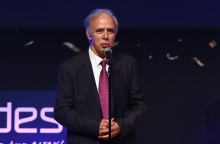 Πέθανε ο δημοσιογράφος Παύλος Γερακάρης