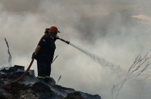 Μεγάλη φωτιά στη Βλάστη Κοζάνης - Ισχυρή κινητοποίηση επίγειων και εναέριων μέσων