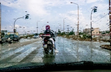 Βροχή στον δρόμο