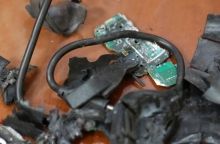 κατεστραμμενος βομβητης