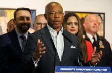 Νέα Υόρκη: Ο δήμαρχος Άνταμς κατηγορείται για δωροληψία και δωροδοκία από Τούρκους υπηκόους