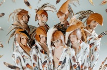 Οι Όρνιθες, σε σκηνοθεσία Άρη Μπινιάρη, ολοκληρώνουν την περιοδεία τους με 2 παραστάσεις στον Λυκαβηττό