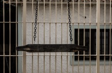 Κρατούμενος απέδρασε -για λίγο- από το Aστυνομικό Tμήμα της Ομόνοιας