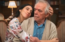 Το «Χόρεψέ με πατέρα» με τον Γιώργο Αρμένη επιστρέφει φέτος στο θέατρο Αργώ