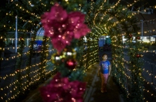 στολισμενος δρομος, παιδακι