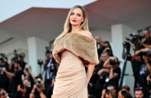 Η Αντζελίνα Τζολί