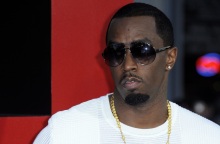 Οι δικηγόροι του Diddy κατηγορούν την κυβέρνηση ότι διαρρέει πληροφορίες για να υπονομεύσει την υπόθεση