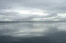 Καιρός: Αισθητή η ψύχρα και μεμονωμένες βροχές την Παρασκευή