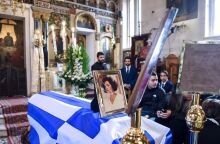 Το τελευταίο αντίο στη Βάσω Παπανδρέου στη γενέτειρά της, στο Αίγιο