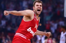 Σάσα Βεζένκοφ