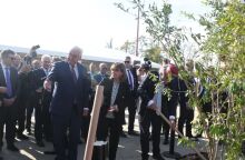 Στο υπό ανέγερση Μουσείο Ολοκαυτώματος βρέθηκε η Κατερίνα Σακελλαροπούλου με τον Σταϊνμάιερ