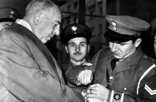 ο Ναζί εγκληματίας πολέμου Μαξ Μέρτεν 