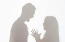 Θεσσαλονίκη: 27χρονη πήδηξε από μπαλκονόπορτα για να γλιτώσει από τον σύζυγό της