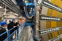 Ο Κυριάκος Πιερρακάκης στο CERN 
