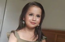 Σάρα Σαρίφ: Δικαιοσύνη για τον ξυλοδαρμό μέχρι θανάτου 10χρονης από πατέρα και μητριά