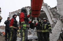 διασωστες, συντριμμια