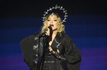 Νέο έτος και νέο άλμπουμ προ των πυλών για την Μαντόνα