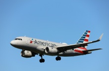 Πτήση της American Airlines «πλημμύρισε» στον αέρα προκαλώντας πανικό...και στιγμές γέλιου