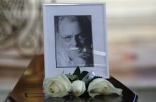 Κώστας Χαρδαβέλλας: Συγκίνηση στο τελευταίο αντίο στον δημοσιογράφο