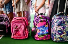 σχολικες τσαντες, μαθητες