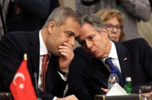 Φιντάν προς Μπλίνκεν: Οι Κούρδοι μαχητές δεν μπορούν να γίνουν δεκτοί στην Συρία