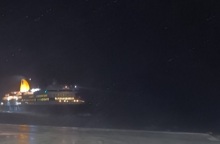 Νάξος: Αδύνατη η πρόσδεση του Blue Star Delos στο λιμάνι λόγω των θυελλωδών ανέμων