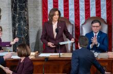 Ντόναλντ Τραμπ: Το Κογκρέσο επικύρωσε την εκλογική νίκη του με προεδρεύουσα την Χάρις