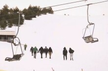 Σέλι Ημαθίας - 23χρονος σκιέρ: Έφτιαξα αυτοσχέδιο καταφύγιο - Πώς κατάφερε να επιβιώσει