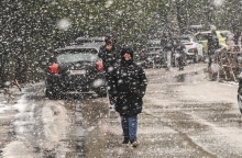 χιονια, δρομος, οχηματα, δεντρα