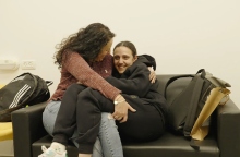 Ισραηλινές όμηροι μετά την απελευθέρωσή τους