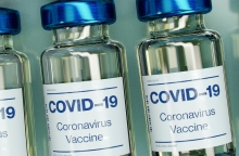 φιαλίδια με εμβολιο κατα του covid