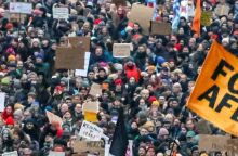 Βερολίνο: Περισσότερα από 160.000 άτομα διαδήλωσαν κατά της ακροδεξιάς