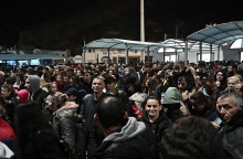 Σαντορίνη: Τουλάχιστον 6.000 άνθρωποι εγκατέλειψαν το νησί - Σεισμός 5 Ρίχτερ τα ξημερώματα