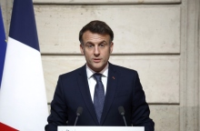  Μακρόν 